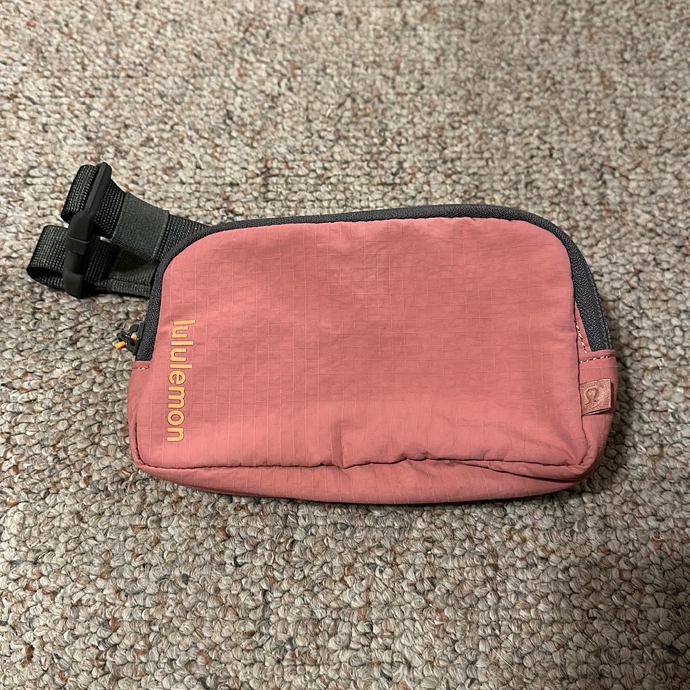 Small lululemon pink belt bag